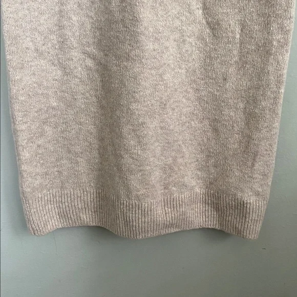 GAP Women’s Cream Long Sleeve Turtleneck Sweater Dress Size Small - Picture 4 of 7